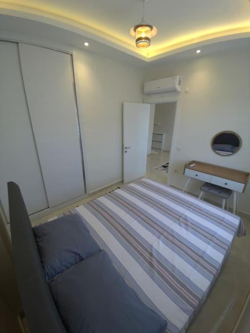 Apartment Denize Cok Yakin. Sifir Bina