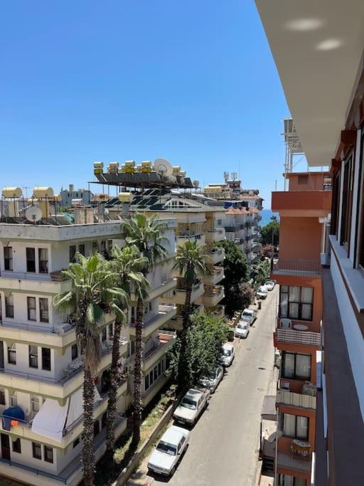 Apartment Denize Cok Yakin. Sifir Bina *